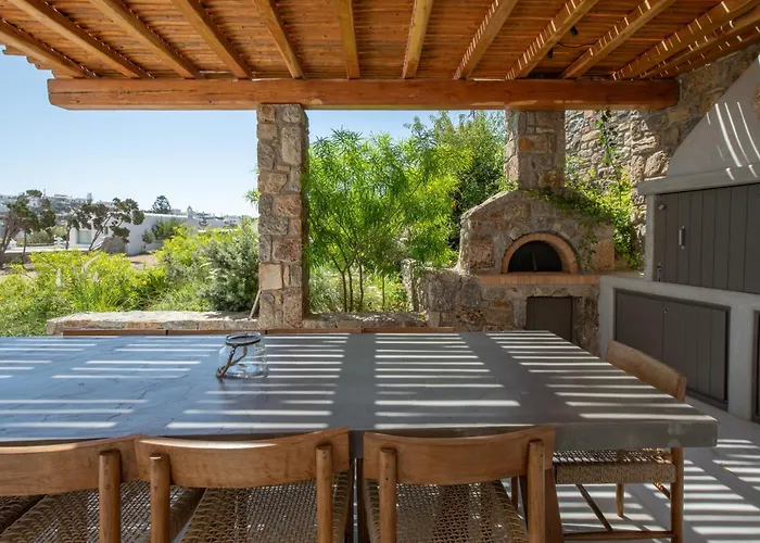 Acres Luxe, First Floor Haven & Ground Floor Retreat 別荘 アノ・メラ