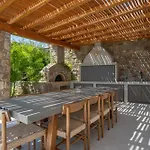 Acres Luxe, First Floor Haven & Ground Floor Retreat *