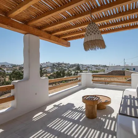 Acres Luxe, First Floor Haven & Ground Floor Retreat * Ano Mera