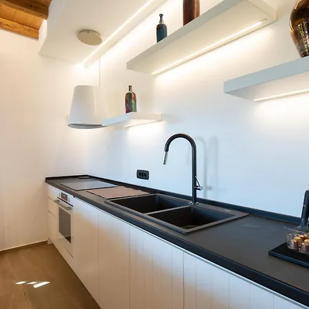 Acres Luxe, First Floor Haven & Ground Floor Retreat *