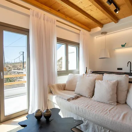 Casa vacanze Acres Luxe, First Floor Haven & Ground Floor Retreat Ano Mera