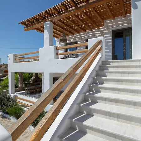 Acres Luxe, First Floor Haven & Ground Floor Retreat Holiday home *