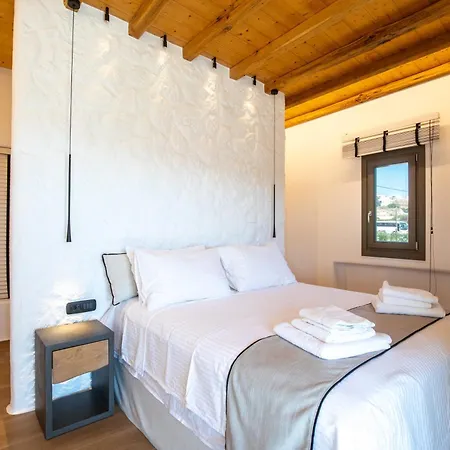 بيت للعطل Acres Luxe, First Floor Haven & Ground Floor Retreat *