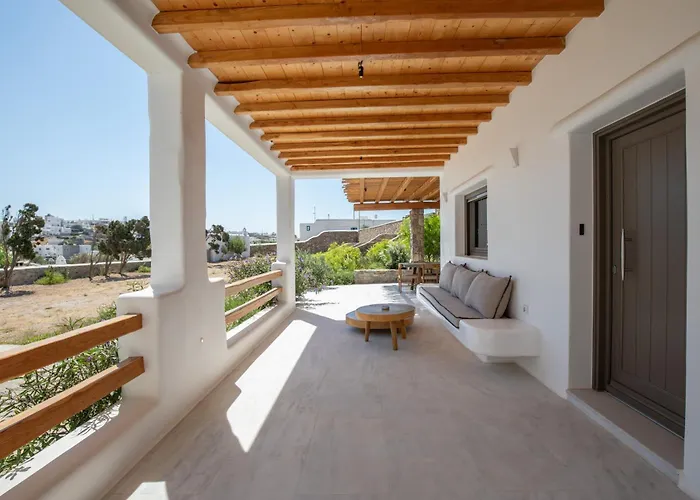 Semesterbostad Acres Luxe, First Floor Haven & Ground Floor Retreat Ano Mera