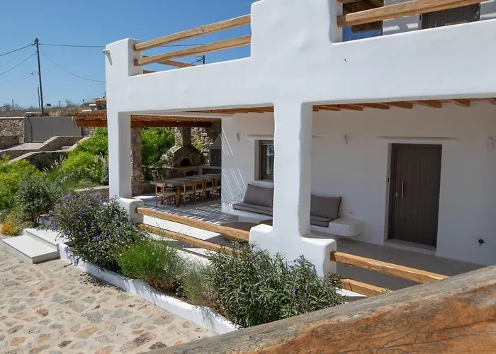 Acres Luxe, First Floor Haven & Ground Floor Retreat Semesterbostad