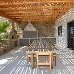 Dom wakacyjny Acres Luxe, First Floor Haven & Ground Floor Retreat Ano Mera