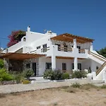 Acres Luxe, First Floor Haven & Ground Floor Retreat Dom wakacyjny
