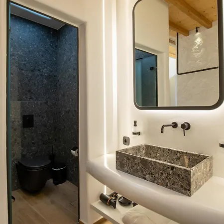 Tatil Evi Acres Luxe, First Floor Haven & Ground Floor Retreat Ano Mera
