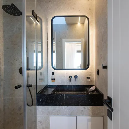 Acres Luxe, First Floor Haven&ground Floor Retreat Ano Mera