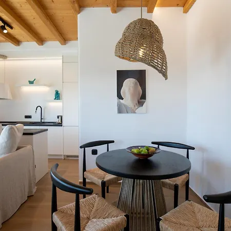 Tatil Evi Acres Luxe, First Floor Haven & Ground Floor Retreat Ano Mera